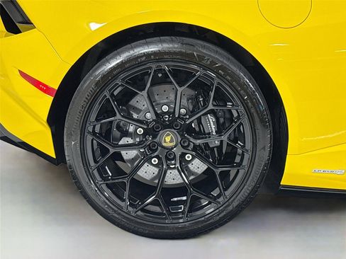 Used 2024 Lamborghini Huracan Tecnica RWD image 39