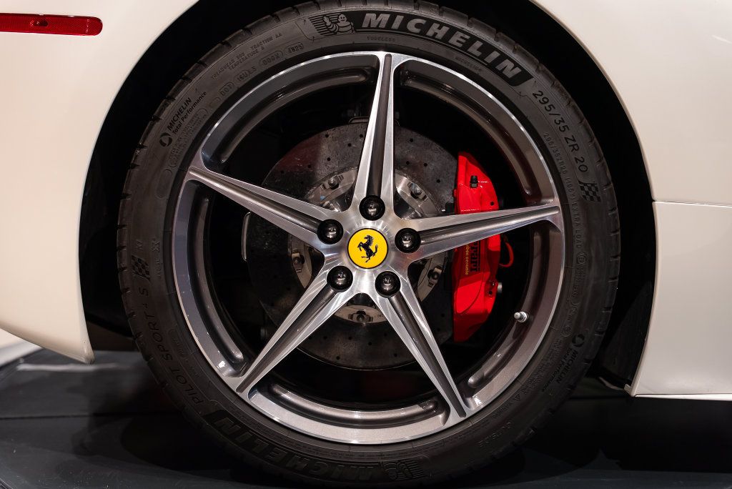 Certified 2013 Ferrari 458 Spider RWD image 15