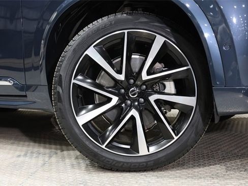 Used 2025 Volvo XC90 B6 Plus w/ Protection Package Premier image 42