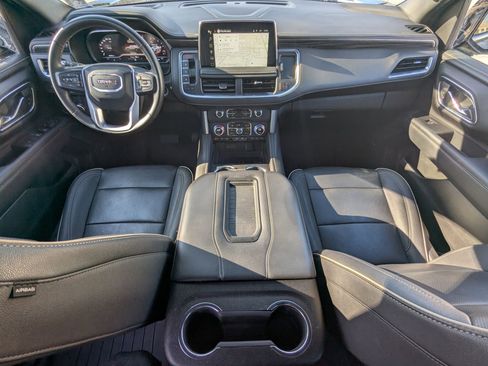 Used 2023 GMC Yukon SLT w/ SLT Premium Package image 22