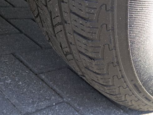 Used 2021 Chevrolet Silverado 1500 LT image 14