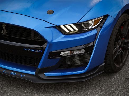 Used 2021 Ford Mustang Shelby GT500 w/ Technology Package image 6