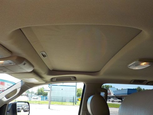 Used 2016 Toyota Sequoia SR5 w/ Premium Package RWD image 22