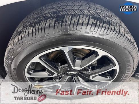 Used 2023 Chevrolet Suburban RST w/ Luxury Package image 22