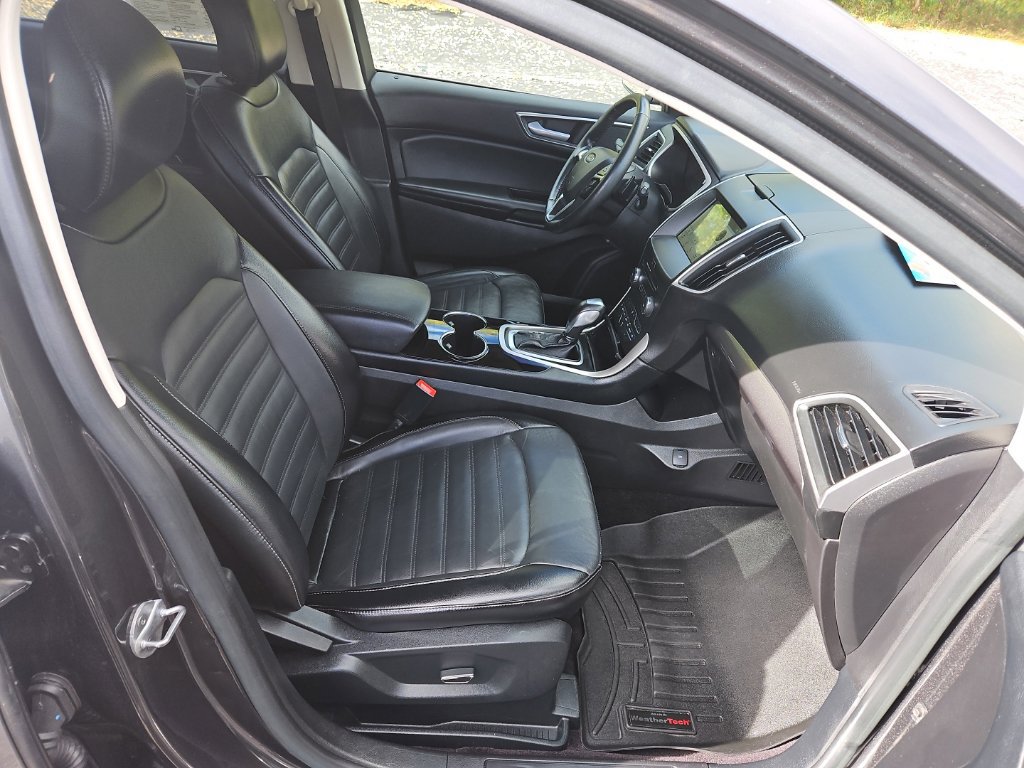 Used 2017 Ford Edge SEL w/ Equipment Group 201A AWD/4WD image 31