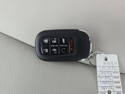 New 2026 Honda Odyssey Touring image 29