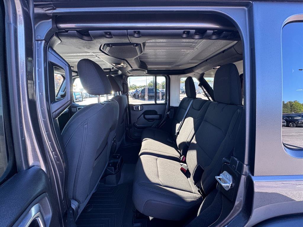 Used 2021 Jeep Wrangler Unlimited Sport AWD/4WD image 11