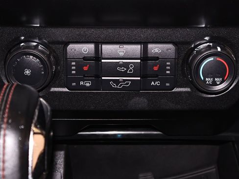 Certified 2019 Ford F150 XLT w/ Equipment Group 302A Luxury AWD/4WD image 28