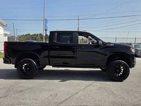 Used 2023 Chevrolet Silverado 1500 RST AWD/4WD image 6