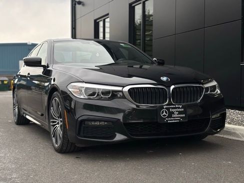 Used 2019 BMW 530i xDrive w/ M Sport Package image 10