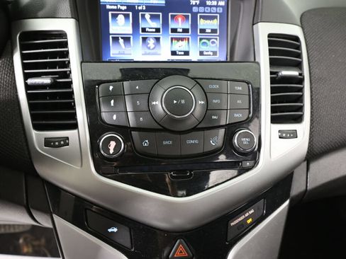 Used 2015 Chevrolet Cruze LT w/ Technology Package FWD image 36