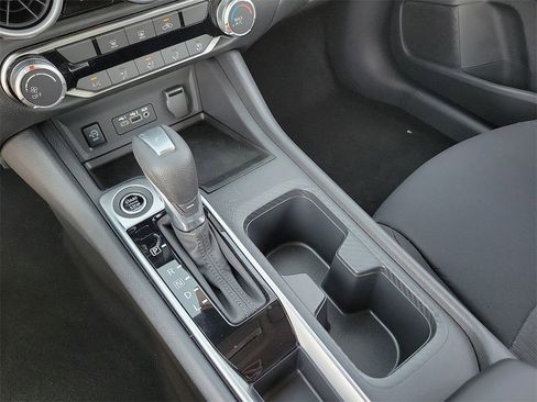 New 2025 Nissan Sentra SV image 10