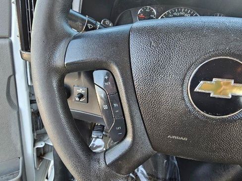 Used 2019 Chevrolet Express 3500 LT w/ LT Preferred Equipment Group RWD image 12