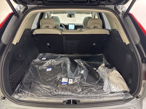New 2026 Volvo XC60 B5 Ultra w/ Protection Package Premier image 29