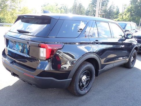 New 2025 Ford Explorer 4WD Police Interceptor image 7
