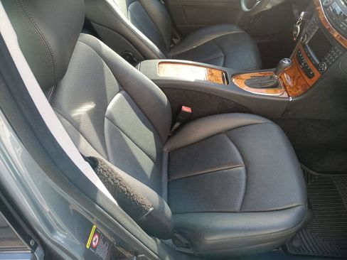 Used 2007 Mercedes-Benz E 350 4MATIC Sedan image 8