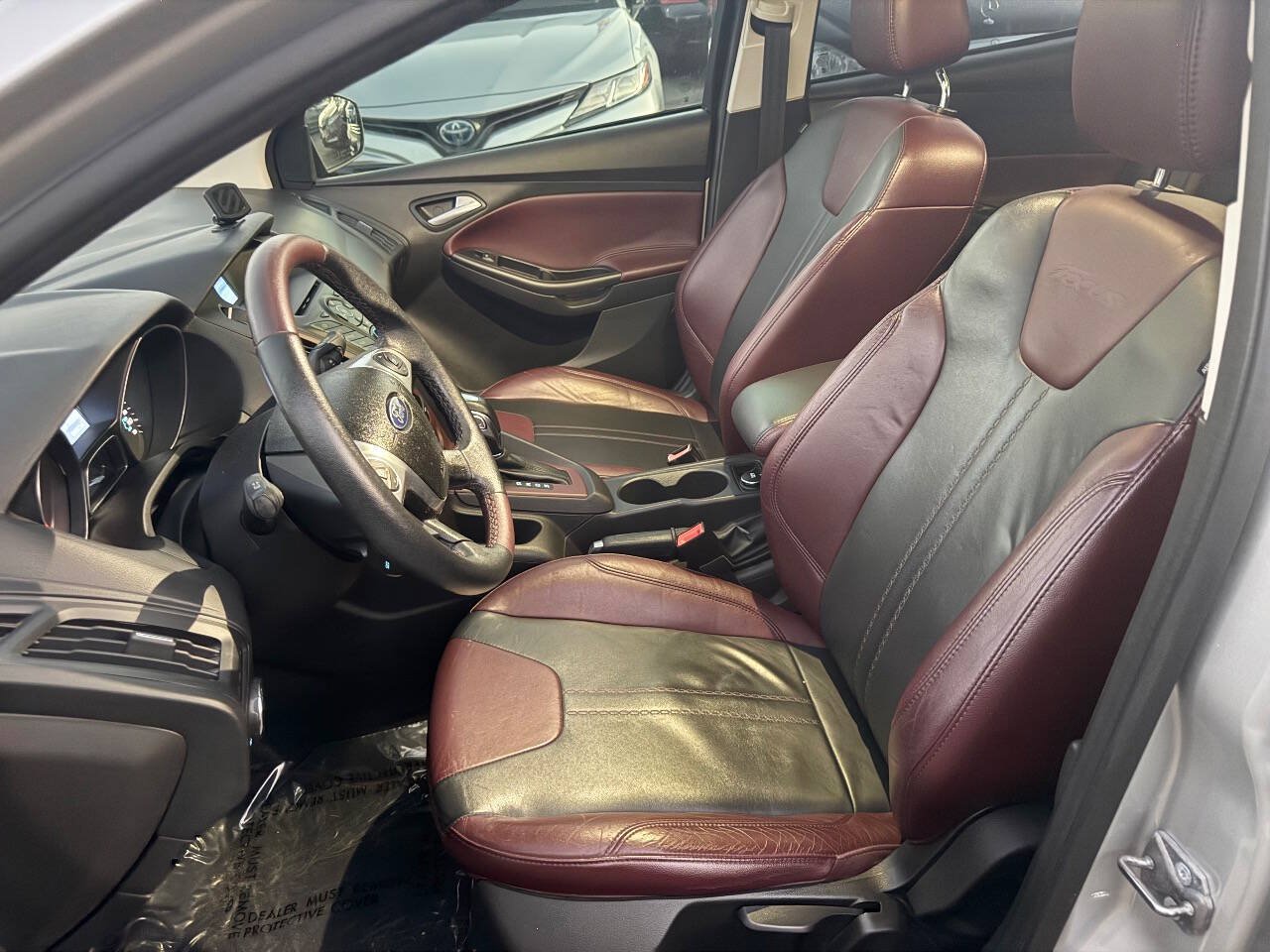 Used 2012 Ford Focus SE FWD image 10