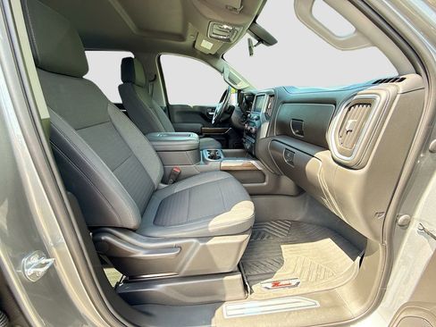 Used 2021 Chevrolet Silverado 1500 LT Trail Boss w/ LPO, Dark Essentials Package AWD/4WD image 36