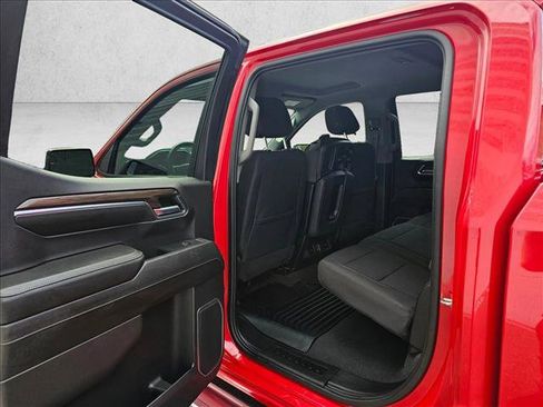 Used 2023 Chevrolet Silverado 1500 LT AWD/4WD image 13