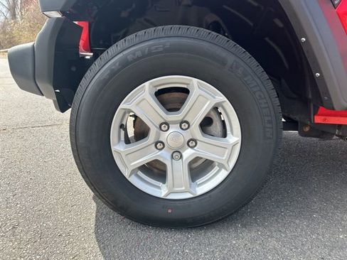 Used 2021 Jeep Wrangler Unlimited Sport image 9