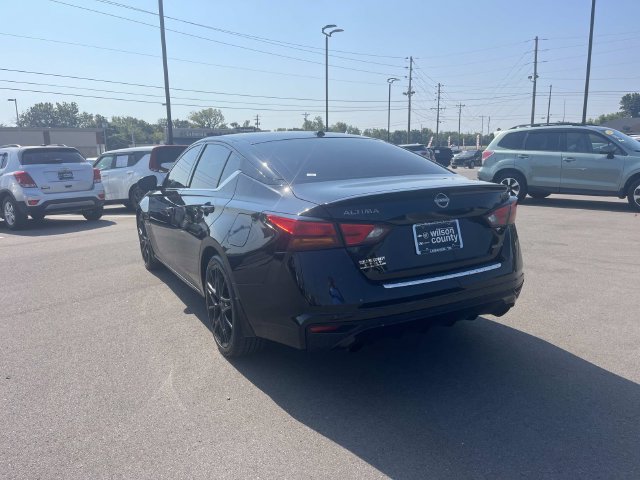 Used 2023 Nissan Altima 2.0 SR FWD image 3