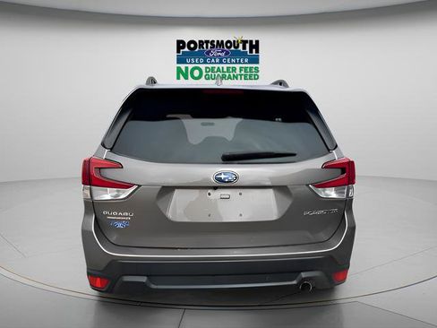 Used 2023 Subaru Forester Limited image 32