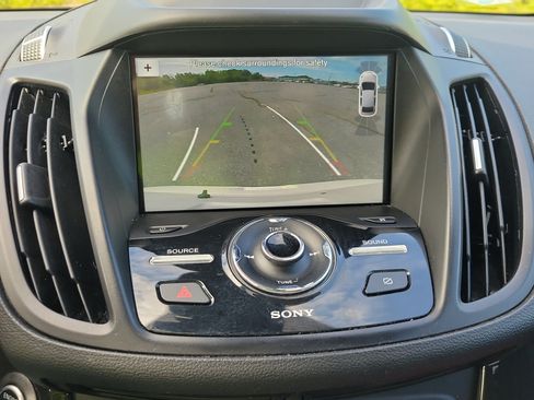 Used 2019 Ford Escape Titanium AWD/4WD image 26