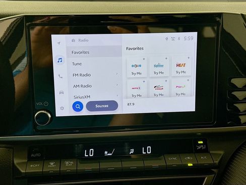 Certified 2025 Toyota Camry SE w/ Convenience Package image 14