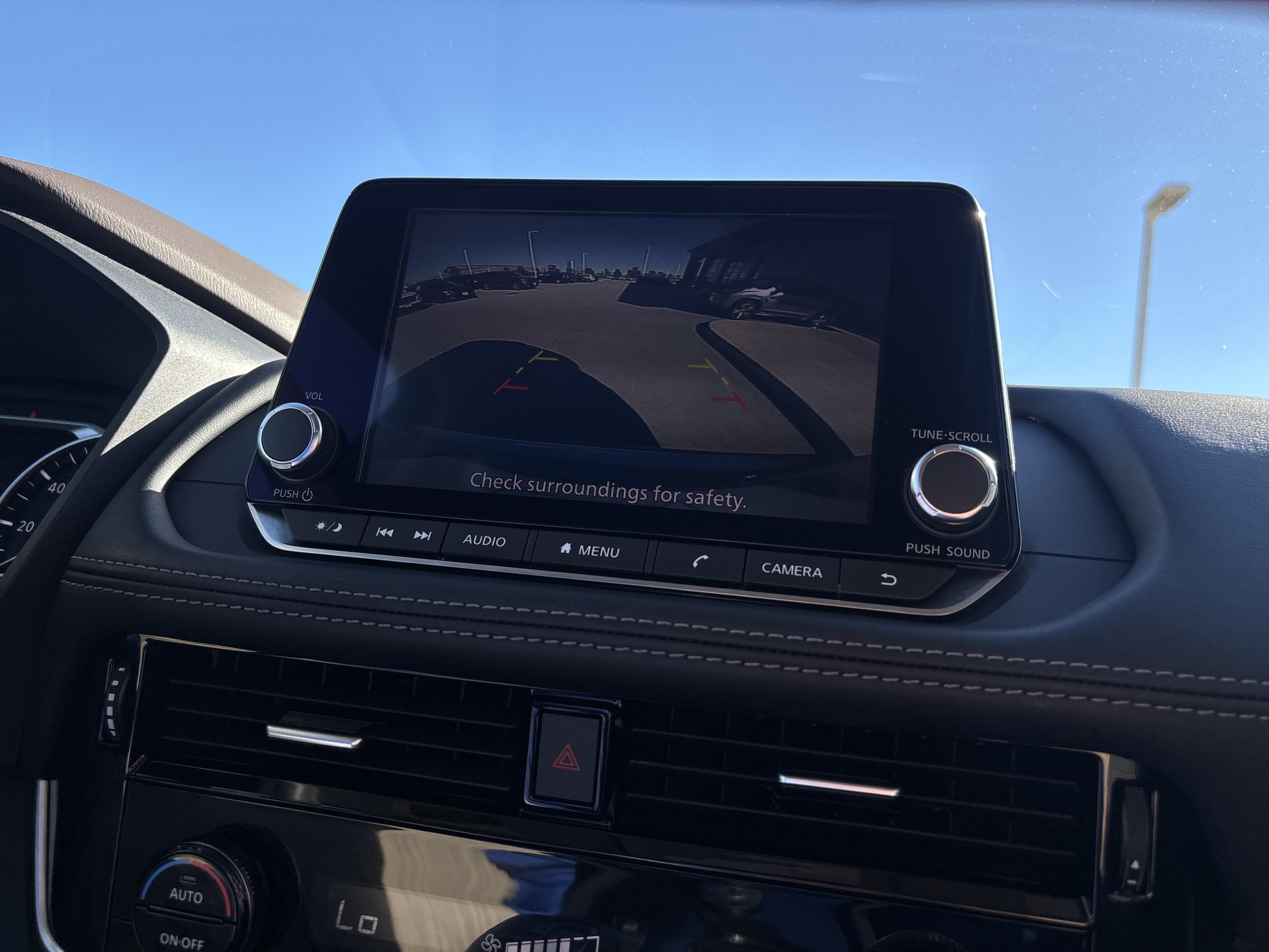 Used 2022 Nissan Rogue SV AWD/4WD image 13
