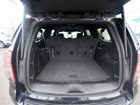 Used 2024 Chevrolet Suburban LT AWD/4WD image 7