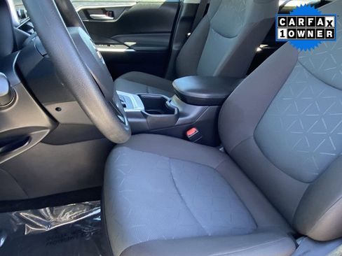 Certified 2025 Toyota RAV4 XLE w/ Convenience Package image 24