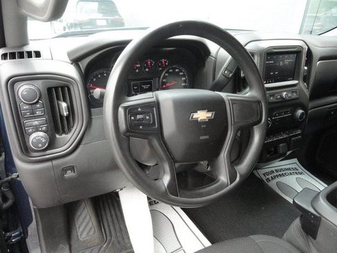 Used 2021 Chevrolet Silverado 1500 Custom w/ LPO, Dark Essentials Package AWD/4WD image 7