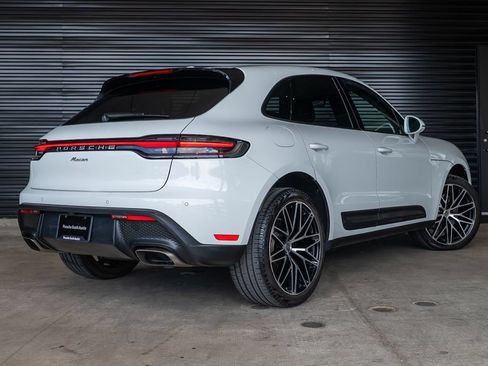 Certified 2024 Porsche Macan AWD/4WD image 7