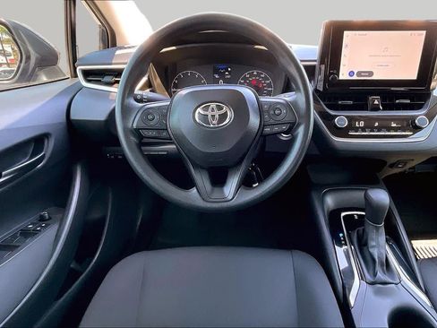 Used 2025 Toyota Corolla LE w/ Convenience Package FWD image 5