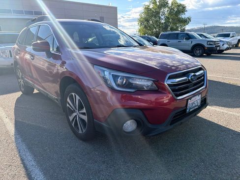 Used 2019 Subaru Outback 2.5i Limited w/ Popular Package #2 AWD/4WD image 4