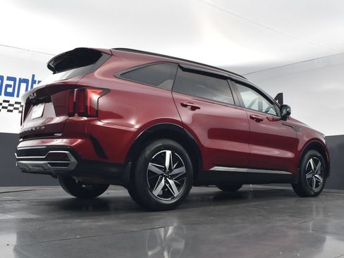 Used 2022 Kia Sorento S FWD image 21