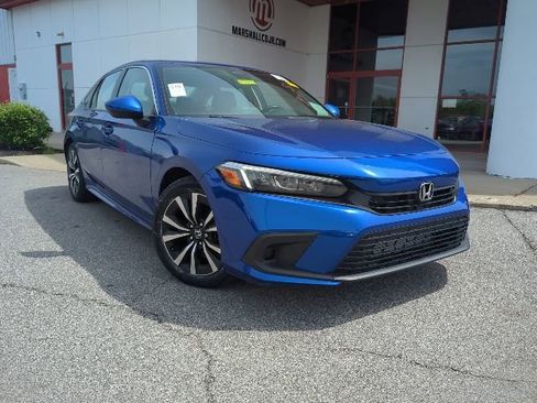 Used 2023 Honda Civic EX image 3