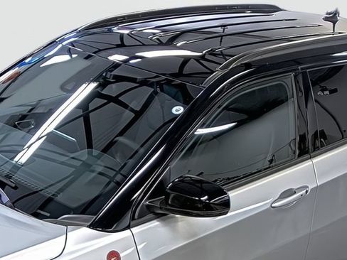 Used 2025 Jeep Compass Trailhawk AWD/4WD image 9