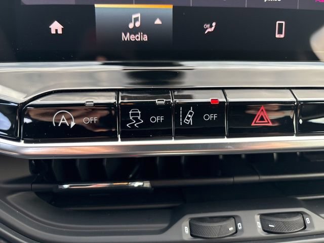 New 2026 Jeep Compass Latitude AWD/4WD image 34