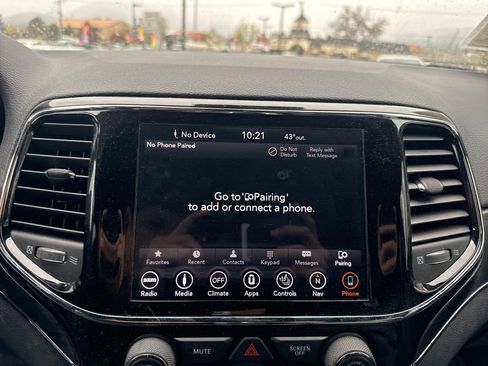 Used 2019 Jeep Grand Cherokee Limited AWD/4WD image 15