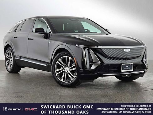 New 2026 Cadillac Lyriq Luxury image 1