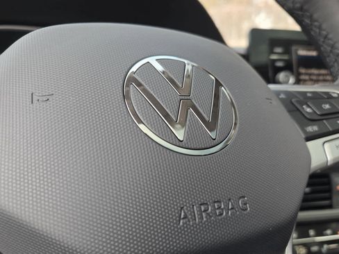 New 2026 Volkswagen Jetta SEL FWD image 21