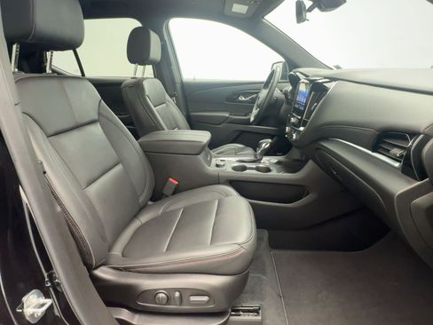 Certified 2023 Chevrolet Traverse RS image 30