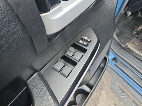 Used 2019 Toyota Tundra SR5 w/ TRD Off Road Package image 9