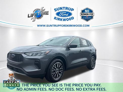 Used 2023 Ford Escape Active w/ Tech Pack #1 AWD/4WD image 1