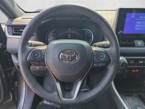 Certified 2025 Toyota RAV4 SE w/ Convenience Package AWD/4WD image 13