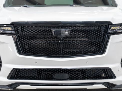 Used 2023 Cadillac Escalade V image 4
