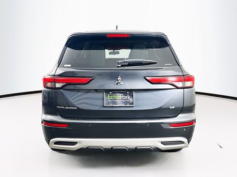 Used 2024 Mitsubishi Outlander SE AWD/4WD image 7