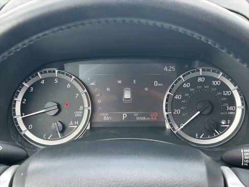 Certified 2025 Toyota Highlander XLE FWD image 37