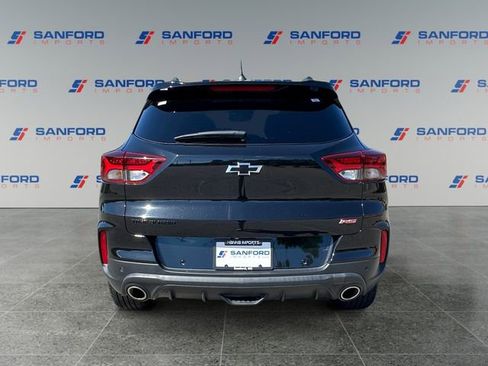 Used 2022 Chevrolet TrailBlazer RS w/ Convenience Package FWD image 4
